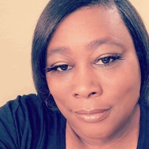 Meet your Posher, Lamona